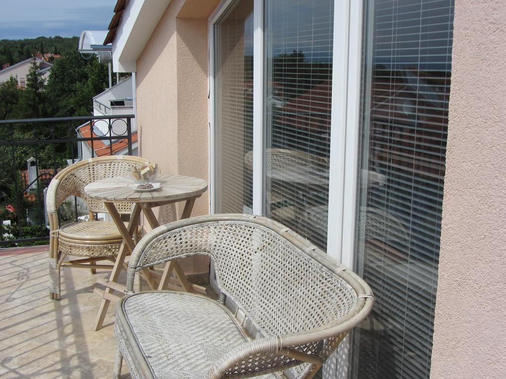 Apartments Dilja Malinska Δωμάτιο φωτογραφία