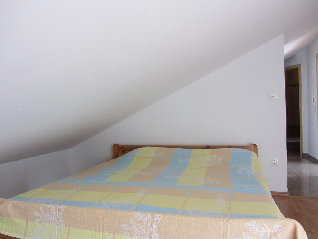 Apartments Dilja Malinska Δωμάτιο φωτογραφία