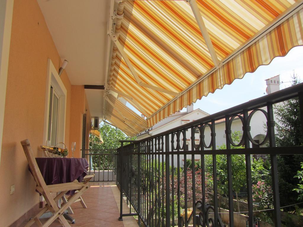 Apartments Dilja Malinska Δωμάτιο φωτογραφία
